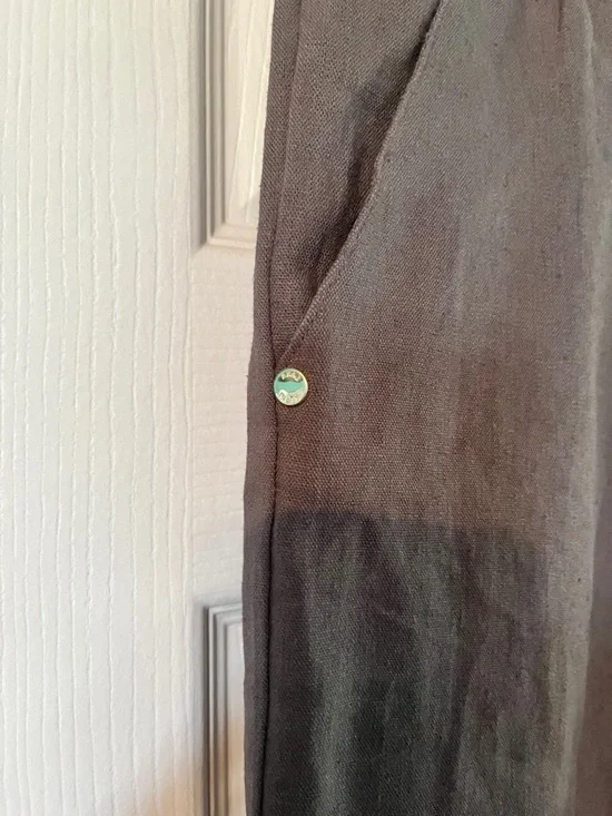 Anne Klein Women's Wide-Leg Capris - Picture 2 of 4